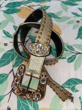 1986 St. Maarten Dallas Gold Metallic Rhinestone Studded Western Belt 34”